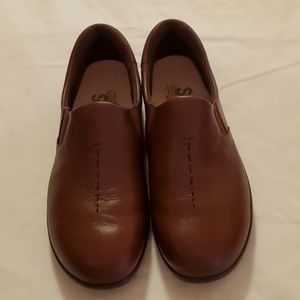 SAS brown comfort slip on size 8 1/2